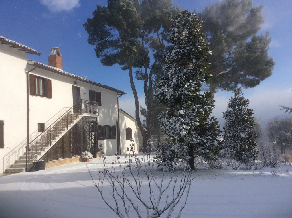 Villa Casale Fusco Spoleto Exterior foto